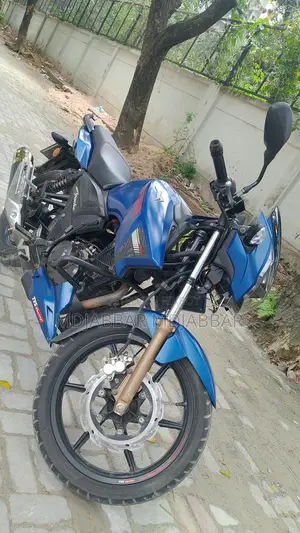 TVS Apache RTR 160 . 2026