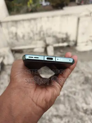 ওয়ানপ্লাস ১২ . (ব্যবহৃত)