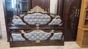 Lacquer Finish Bed 6/7 Feet. M # 6122