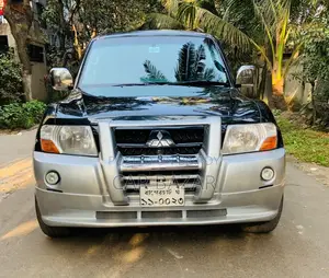 Mitsubishi Pajero V73 2.0L SUNROOF 2005