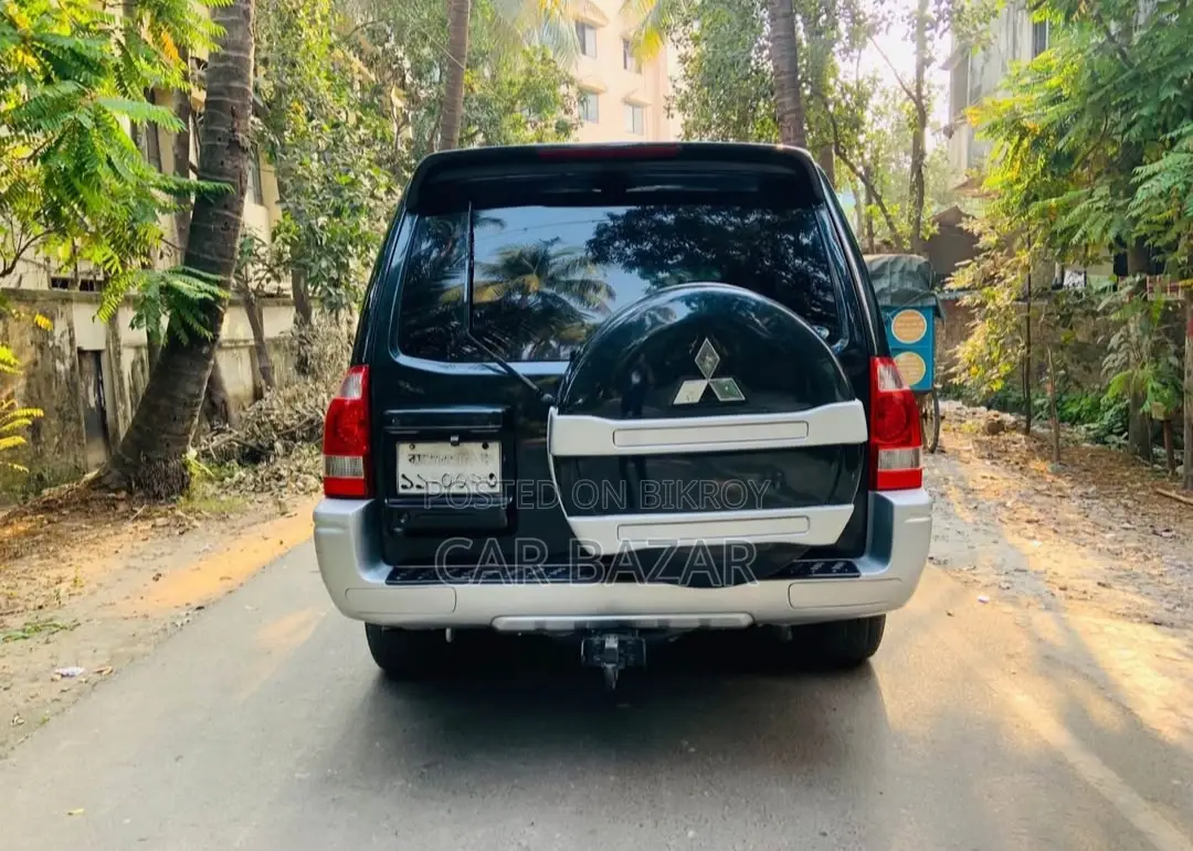 Mitsubishi Pajero V73 2.0L SUNROOF 2005
