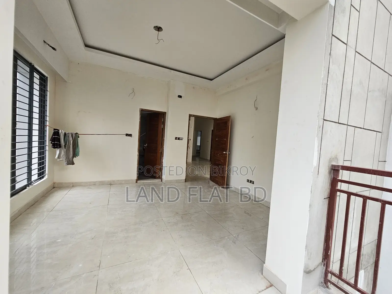 #1839sft Ready Flat @i Block, Bashundhara R/A (with Interior)