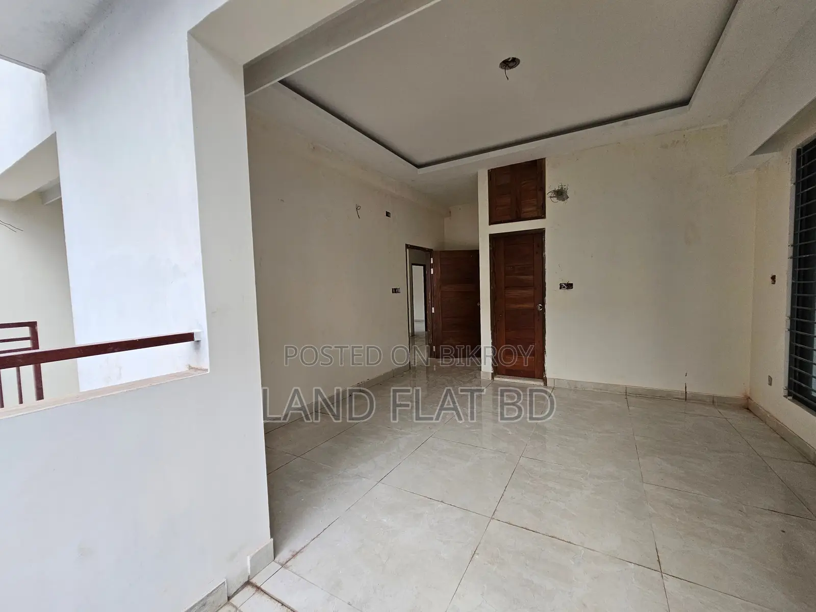 #1839sft Ready Flat @i Block, Bashundhara R/A (with Interior)