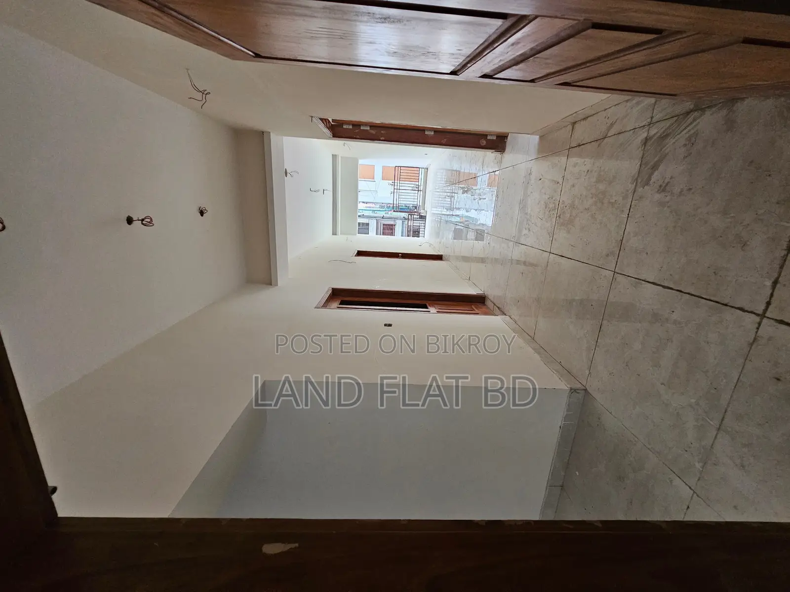 #1839sft Ready Flat @i Block, Bashundhara R/A (with Interior)