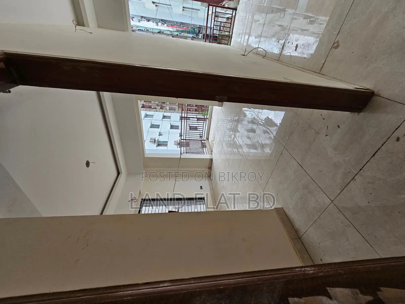 #1839sft Ready Flat @i Block, Bashundhara R/A (with Interior)