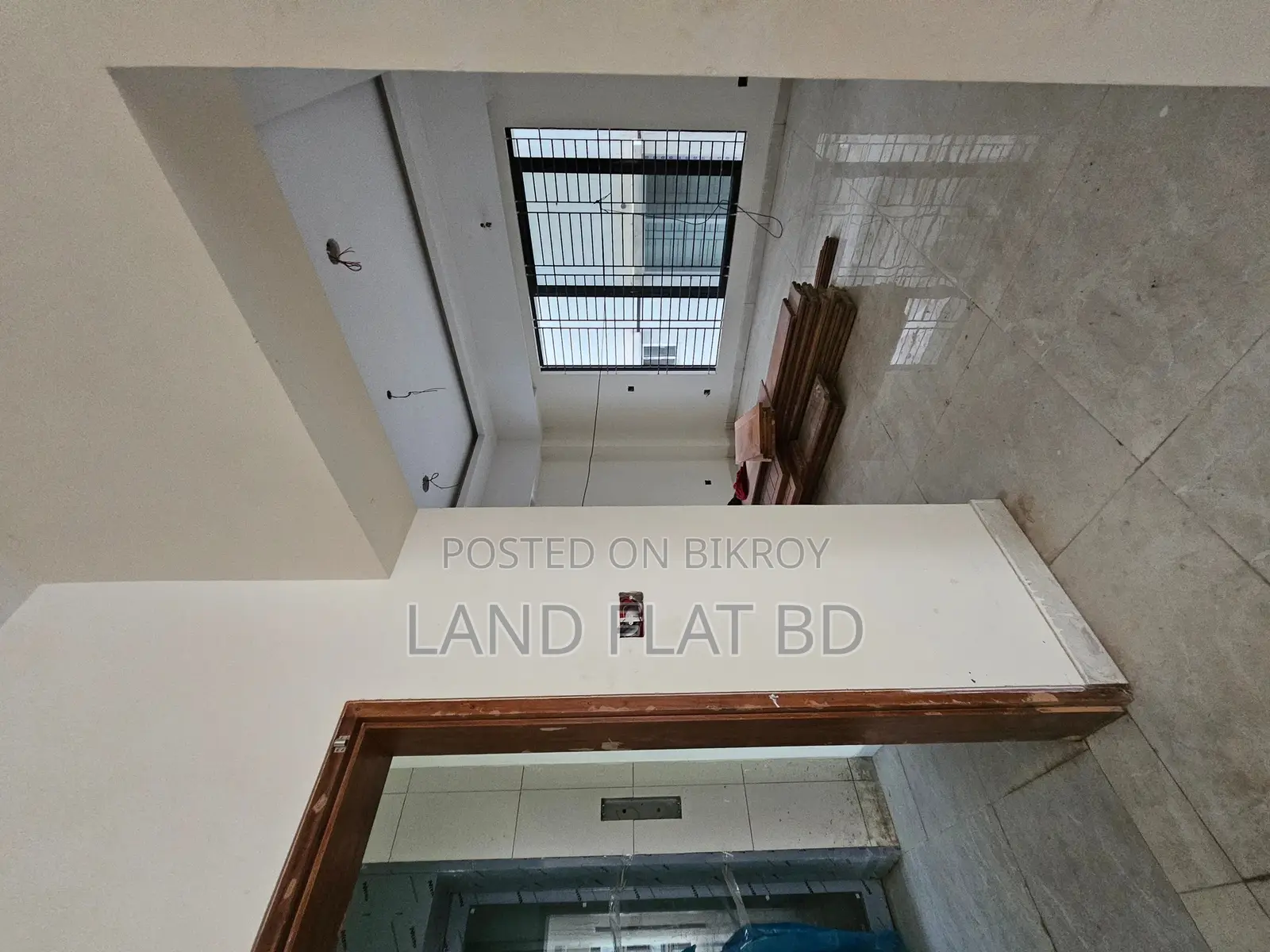 #1839sft Ready Flat @i Block, Bashundhara R/A (with Interior)