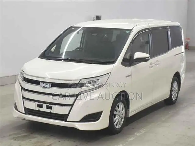 Toyota Noah Hybrid X READY 2020