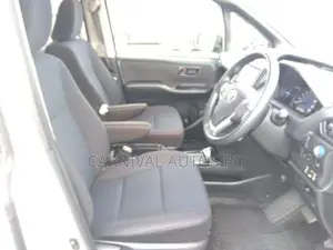 Toyota Noah X Hybrid 2020