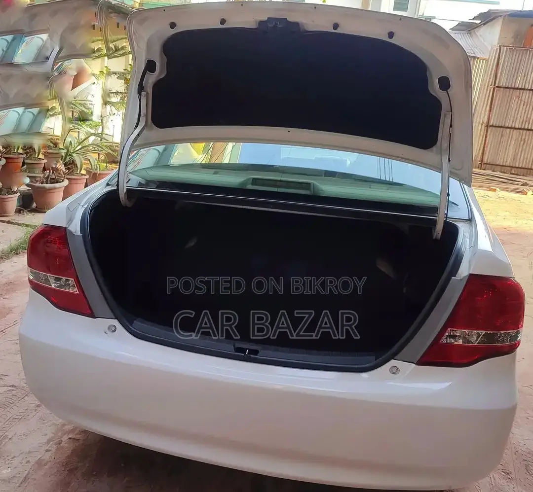 Toyota Axio X Pro Extra Hid 2010
