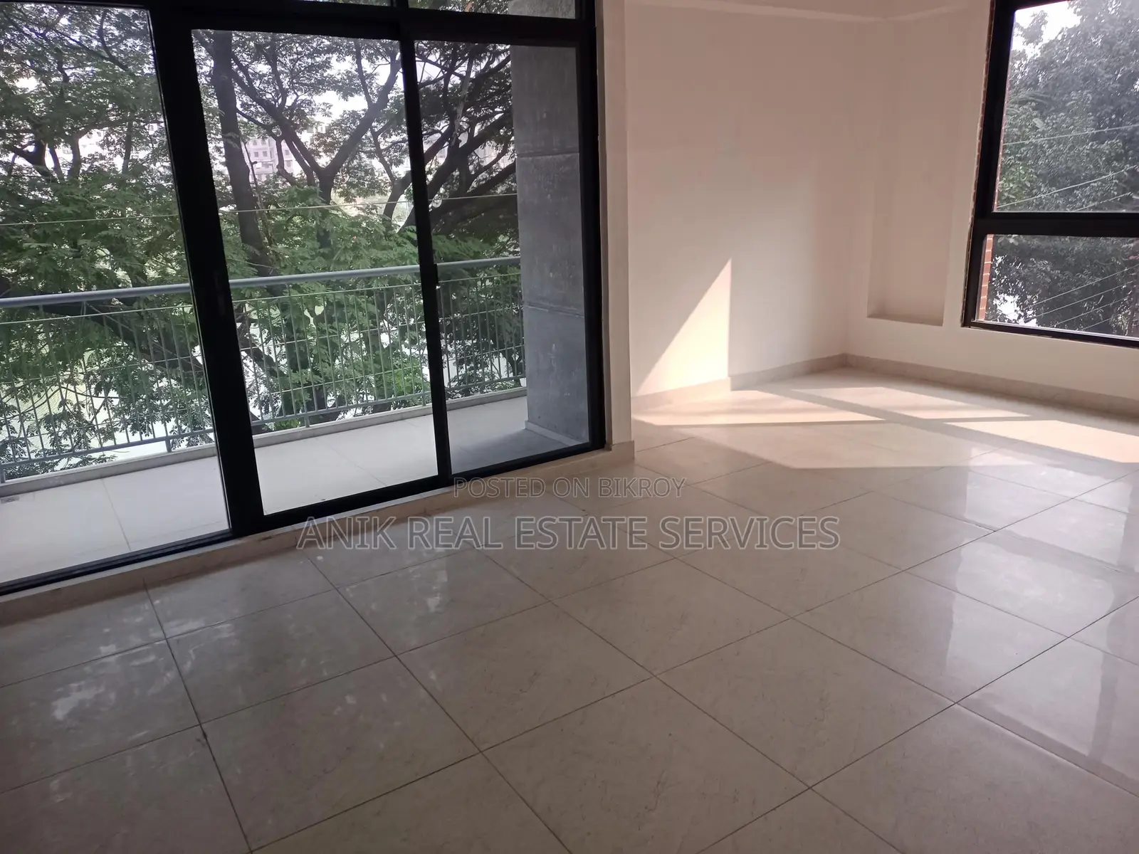 New Good Quality 6500 Sft Un Farnised Flat Rent At Gulshan 2