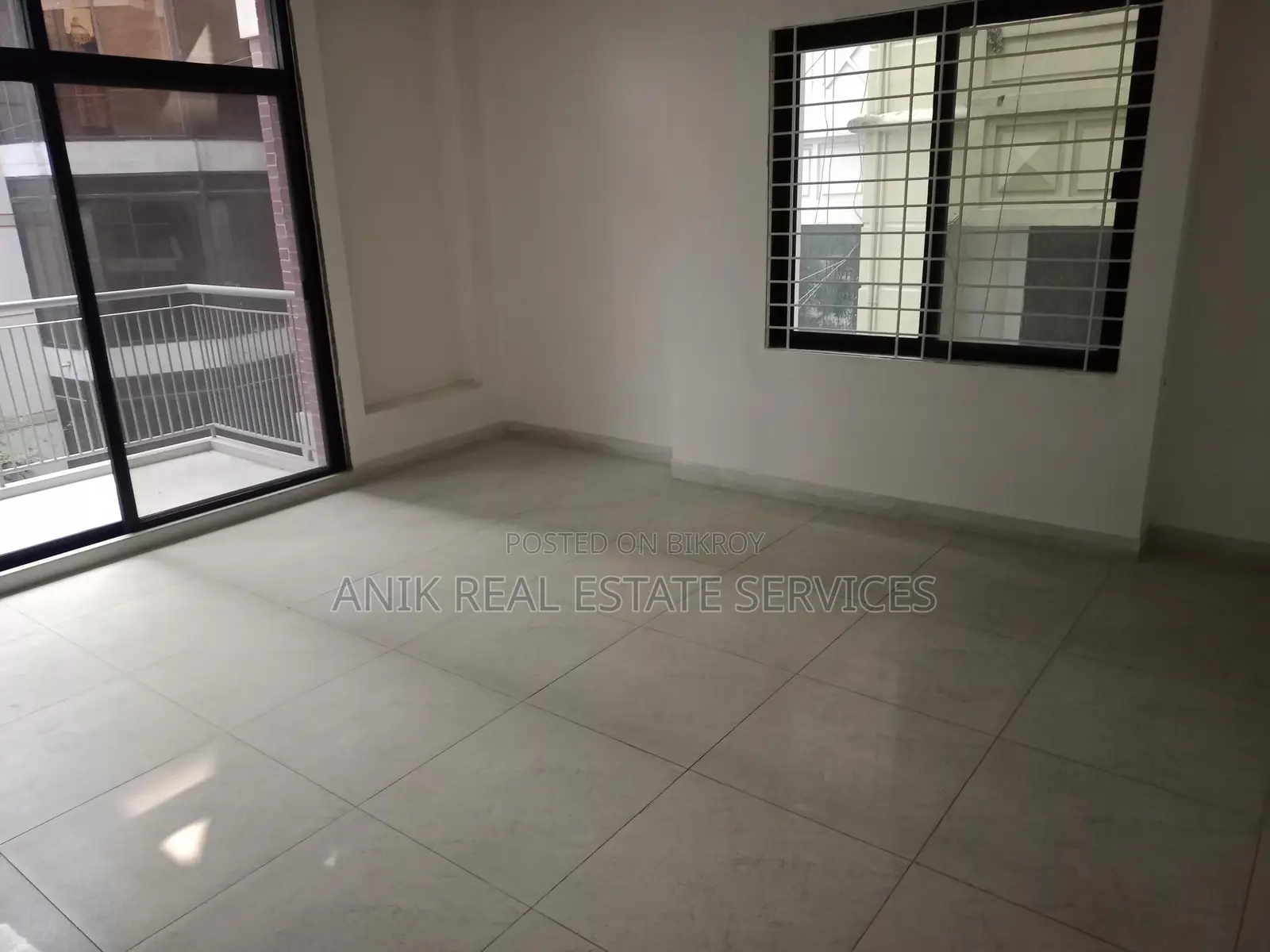 New Good Quality 6500 Sft Un Farnised Flat Rent At Gulshan 2