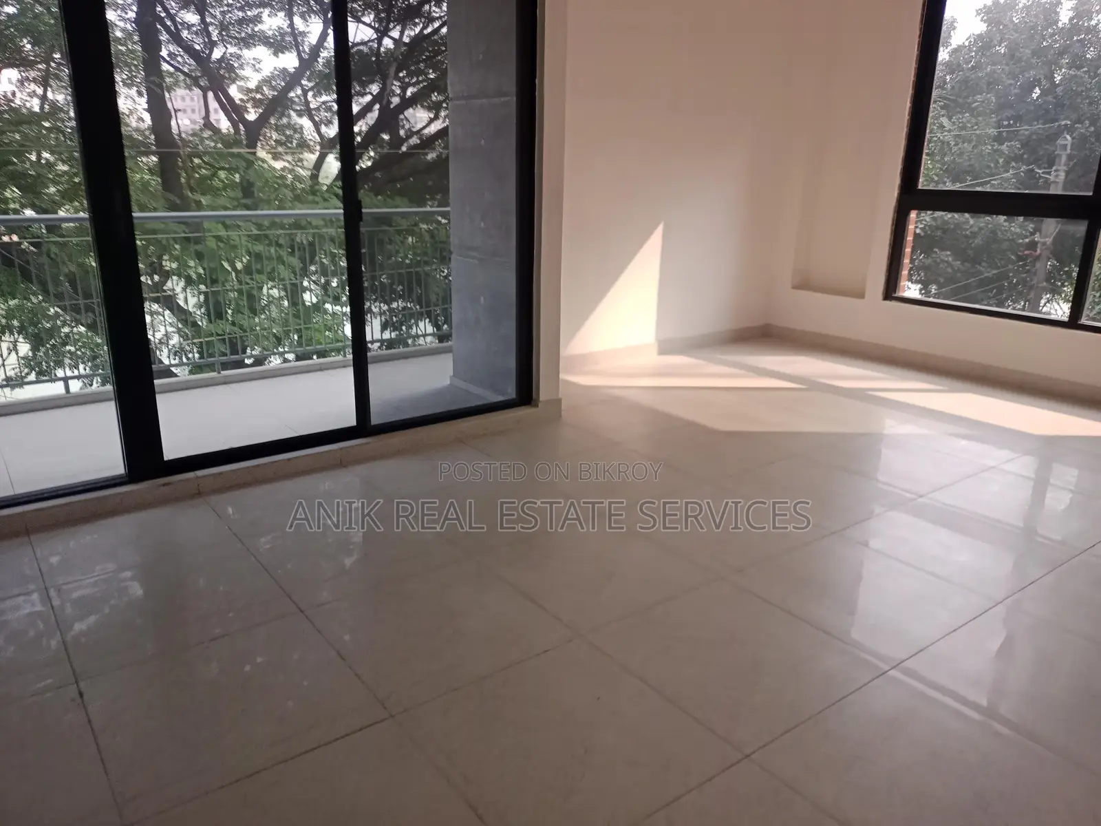 New Good Quality 6500 Sft Un Farnised Flat Rent At Gulshan 2