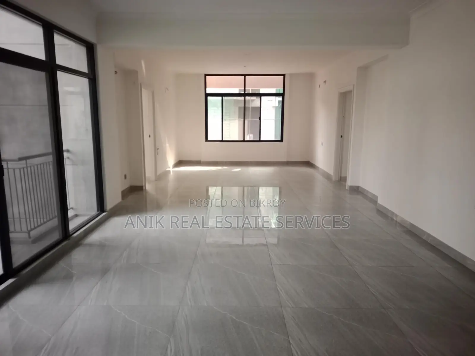 New Good Quality 6500 Sft Un Farnised Flat Rent At Gulshan 2