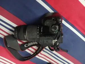 Canon EOS 1300D