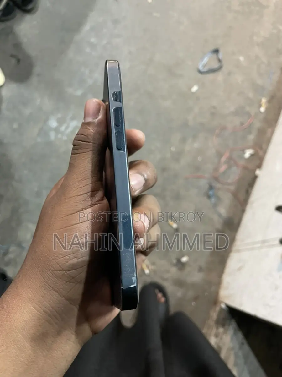 Apple iPhone 14 (Used)