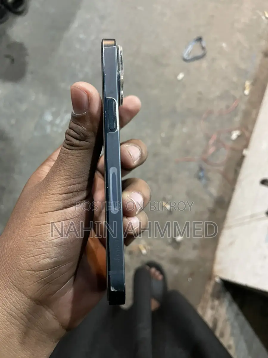 Apple iPhone 14 (Used)