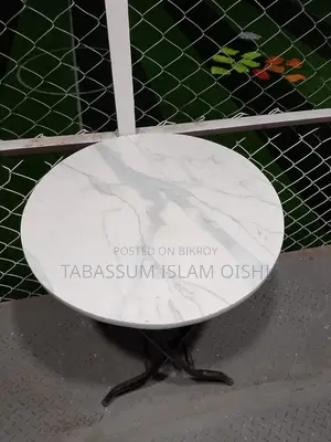 Round Shape Coffee Table