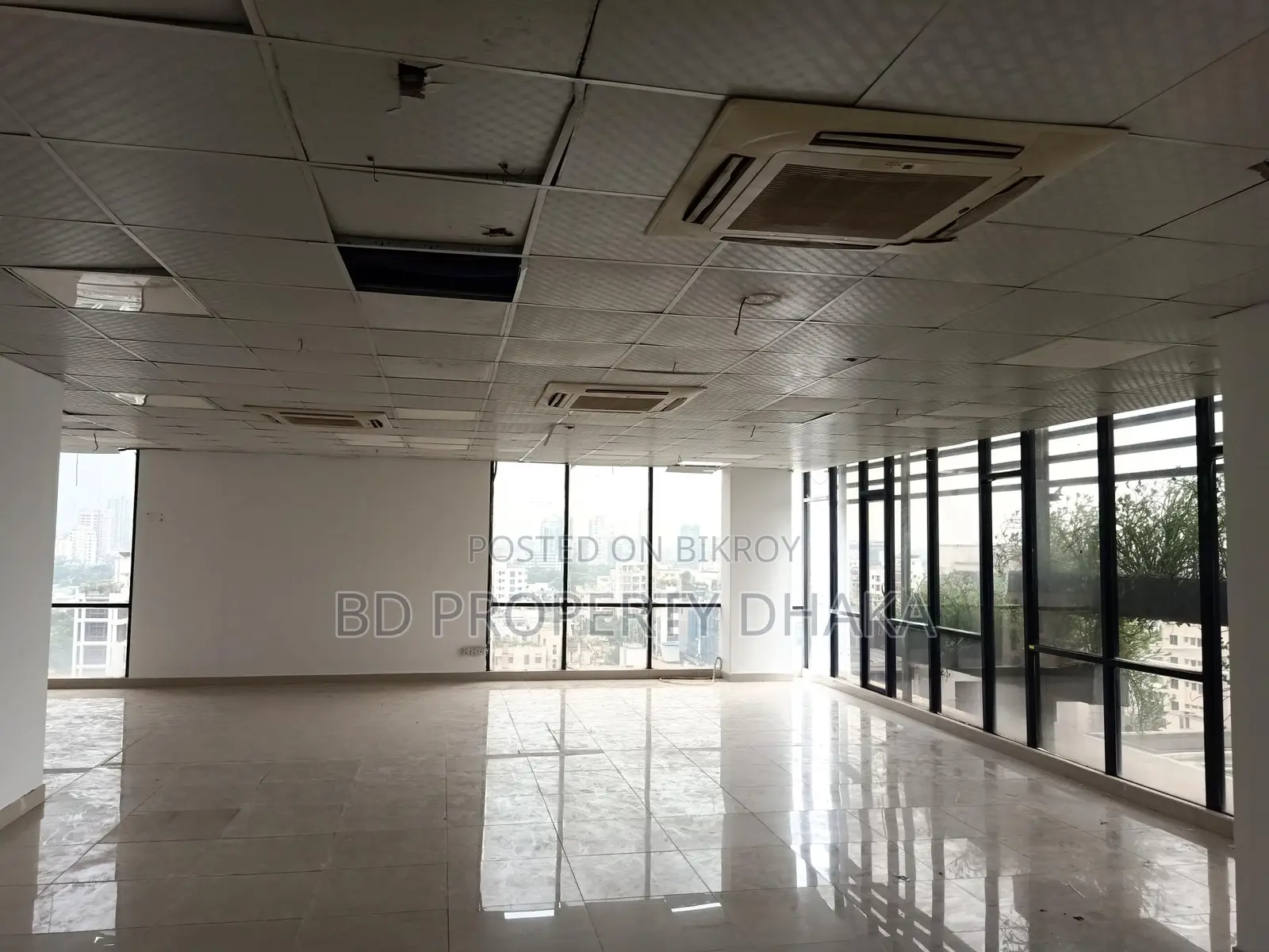 2250 Sqft Open Commercial Space in a New Building for Rent in Banani