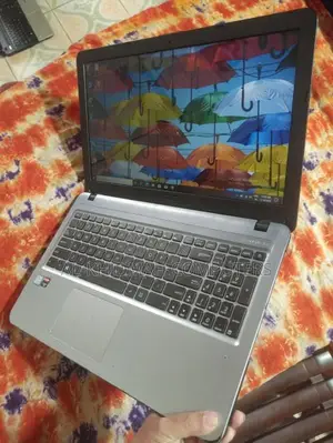Asus Core i3 7th Gen Laptop, Dedicated Graphics, কুরিয়ারেও দেওয়া হয়।