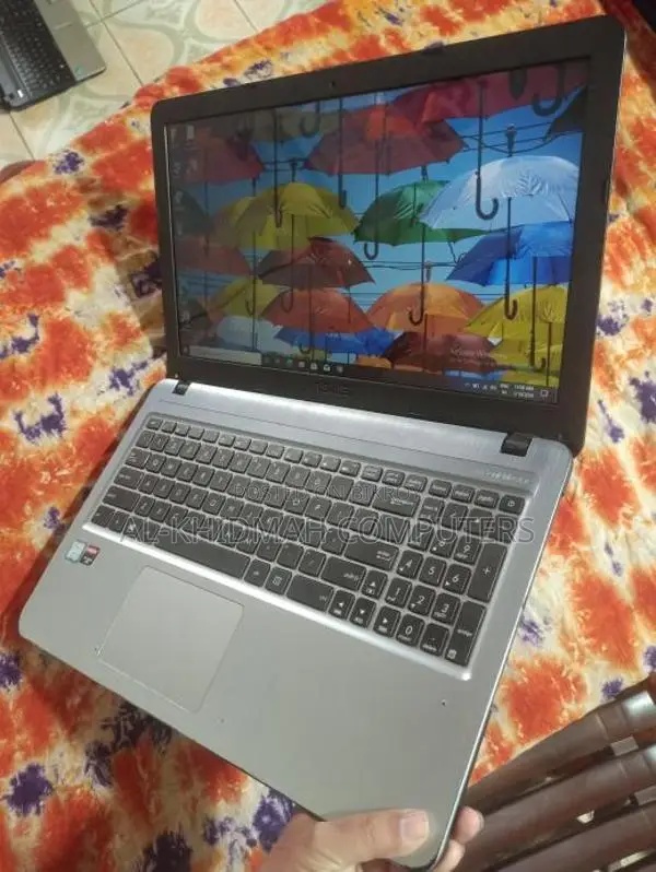 Asus Core i3 7th Gen Laptop, Dedicated Graphics, কুরিয়ারেও দেওয়া হয়।