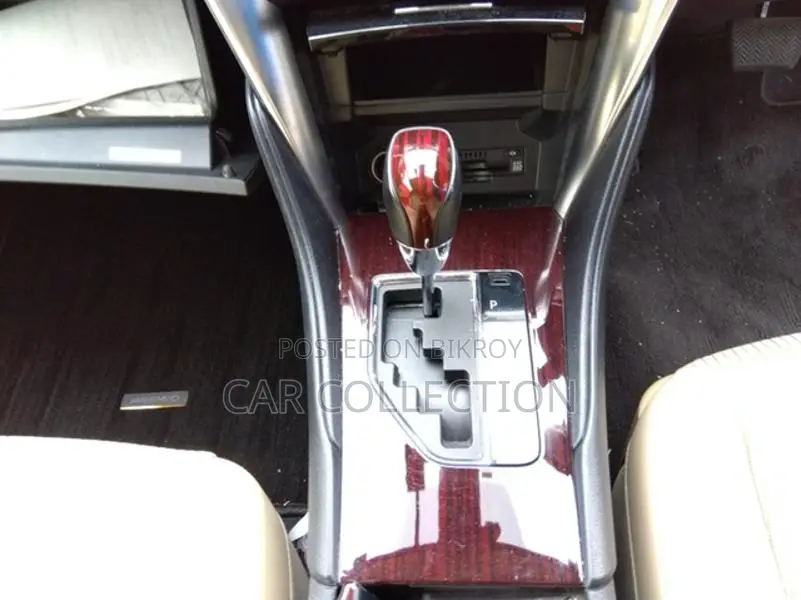 Toyota Premio Fex Black 2020