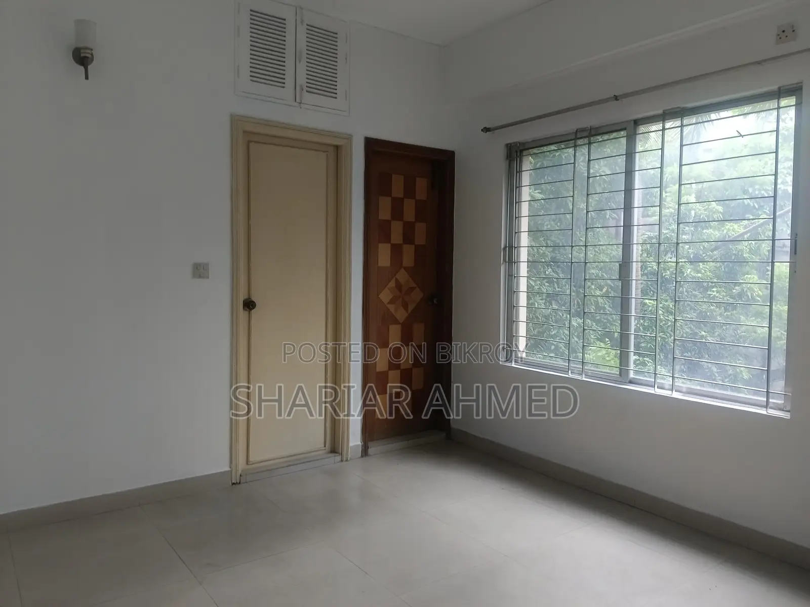 2200 Sqft Un-furnished Apartment For Rent In Gulshan 1