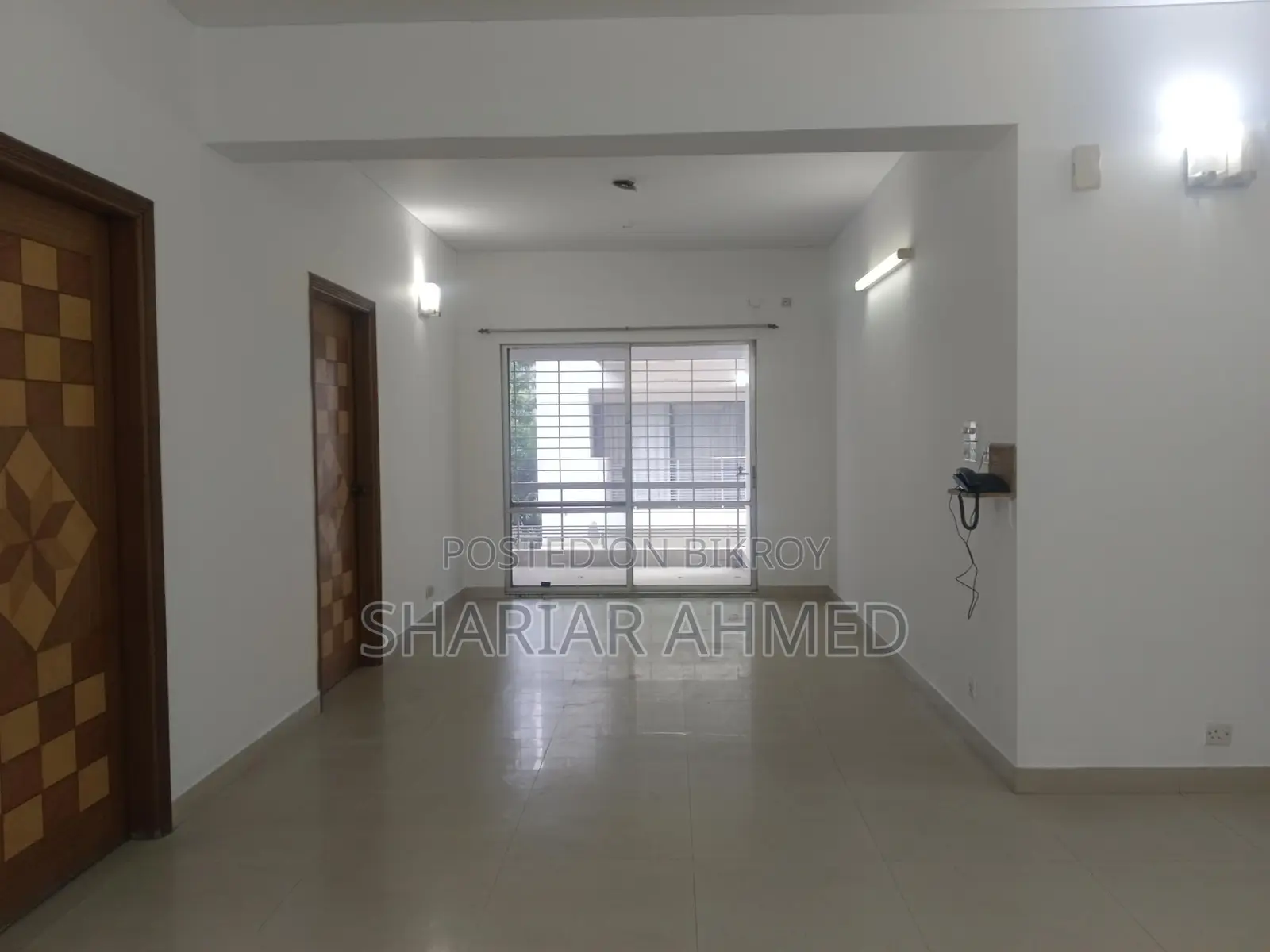 2200 Sqft Un-furnished Apartment For Rent In Gulshan 1