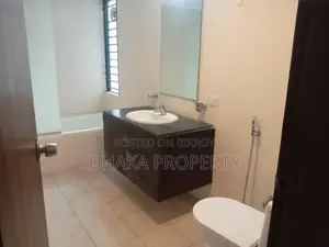 Un-Furnished 3 Beded Nice Apartment Rent in Gulshan