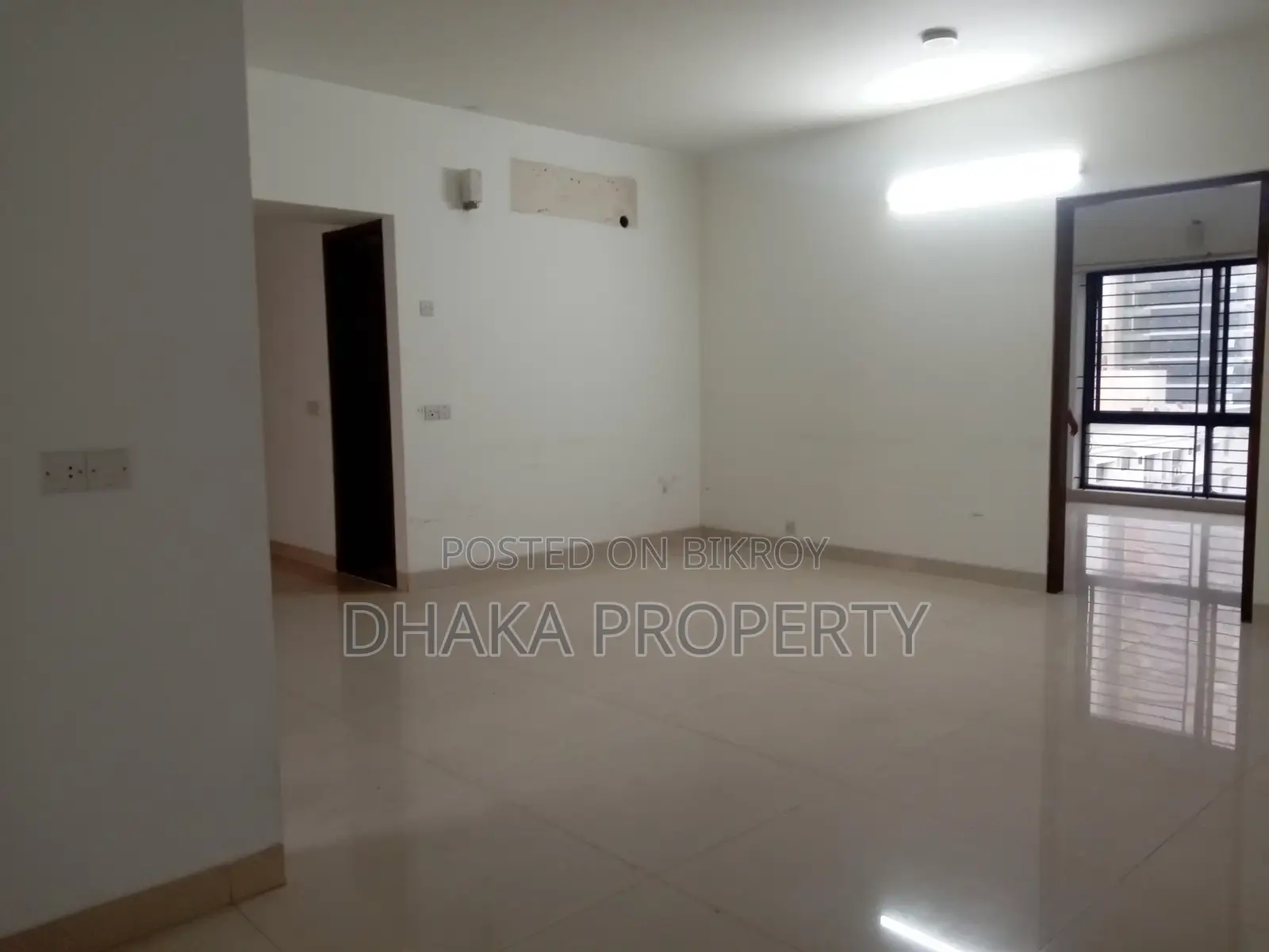 Un-Furnished 3 Beded Nice Apartment Rent in Gulshan