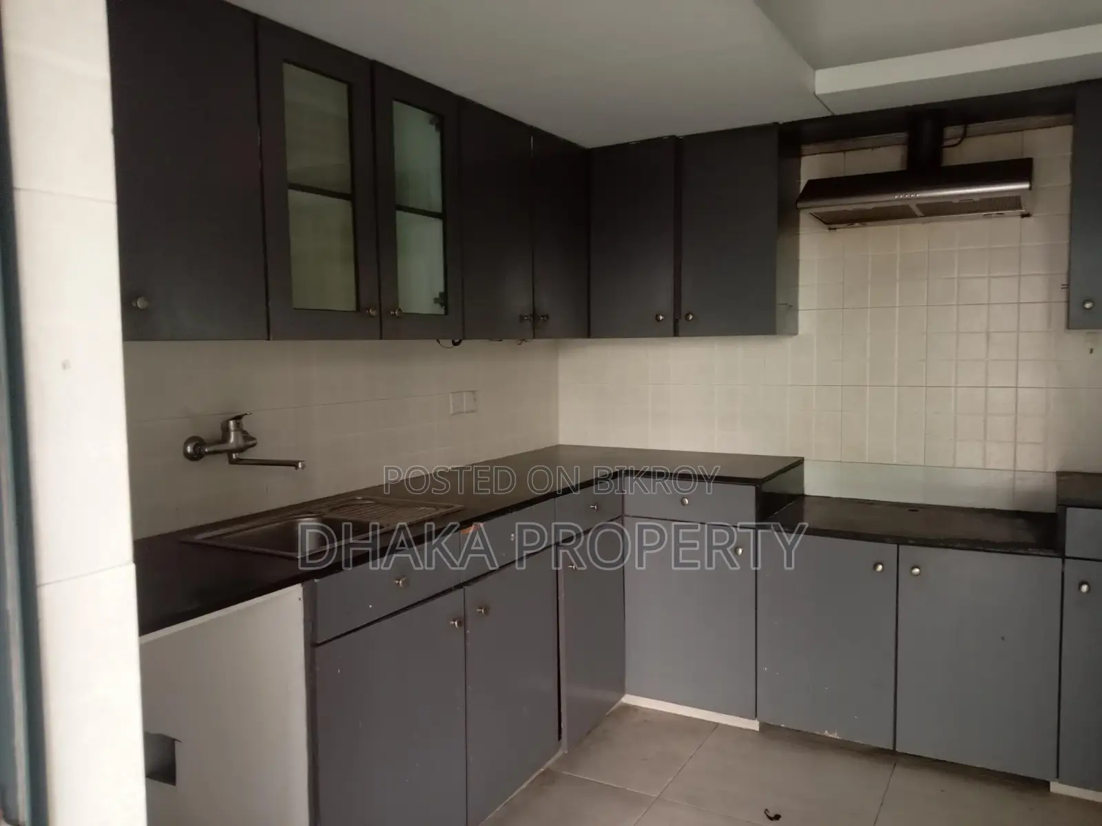 Un-Furnished 3 Beded Nice Apartment Rent in Gulshan