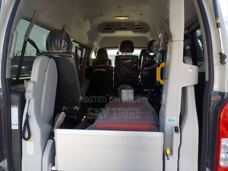 Toyota Axio a m b u l n c e 2020
