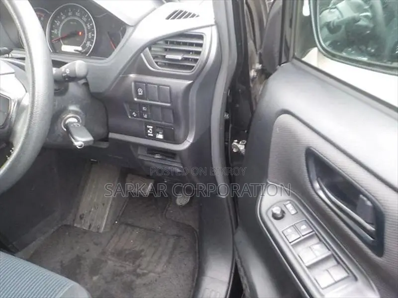 Toyota Noah X 2020