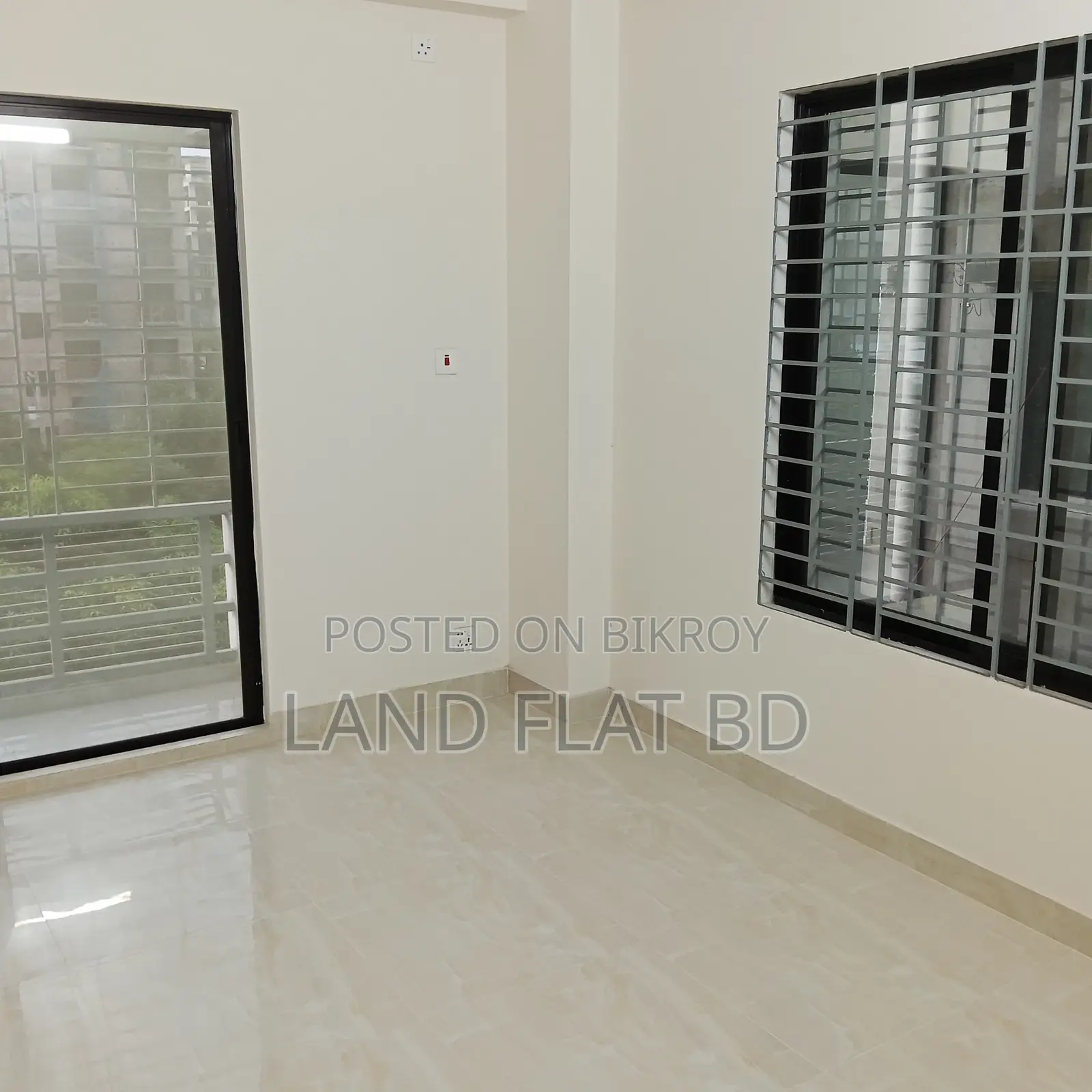 1550 SqFt Flat for Sale