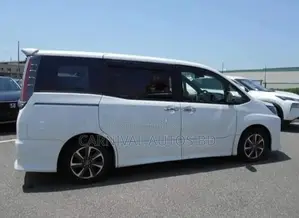 Toyota Noah Si WXB HYBRID 2021