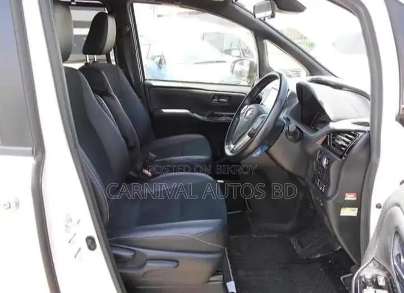 Toyota Noah Si WXB HYBRID 2021