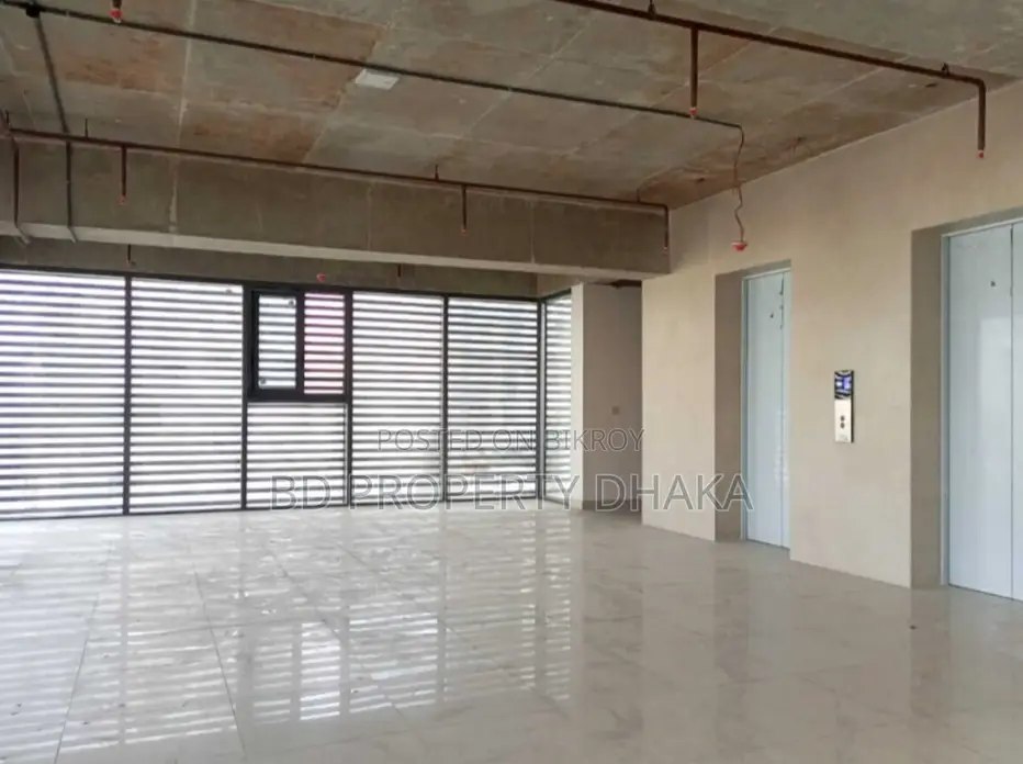 3020 Sqft Nice Open Commercial Space Rent In Gulshan Avenue