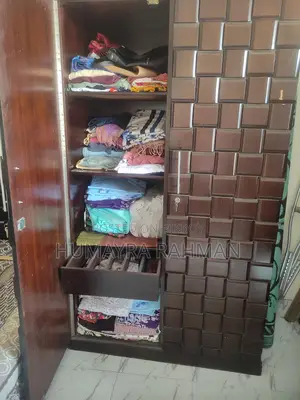 আলমারি বিক্রির জন্য