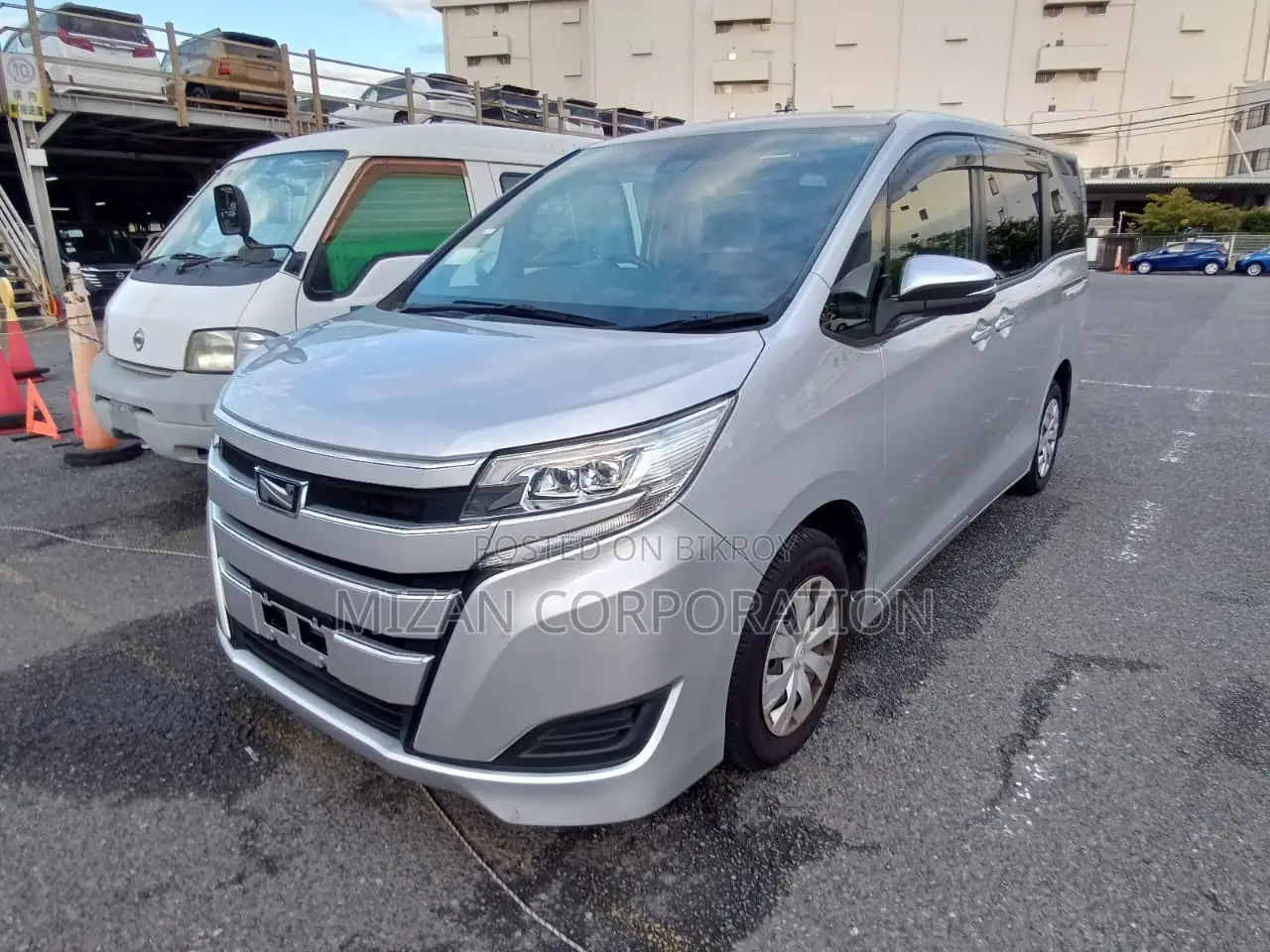 Toyota Noah X Package 2020