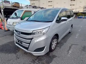 Toyota Noah X Package 2020