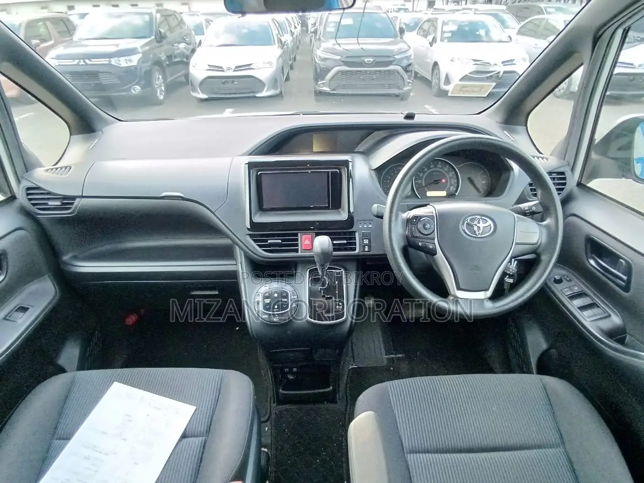 Toyota Noah X Package 2020