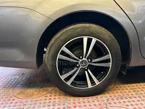 Toyota Axio EX OCTANE / BRONZE 2020
