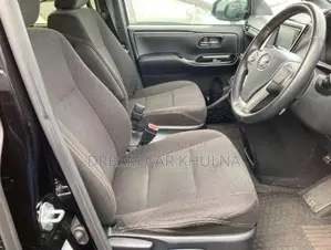 Toyota Esquire PKG.XI 2 DOOR POWER 2020