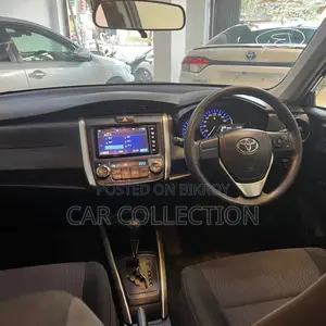 Toyota Fielder Ex Hybrid Black 2021