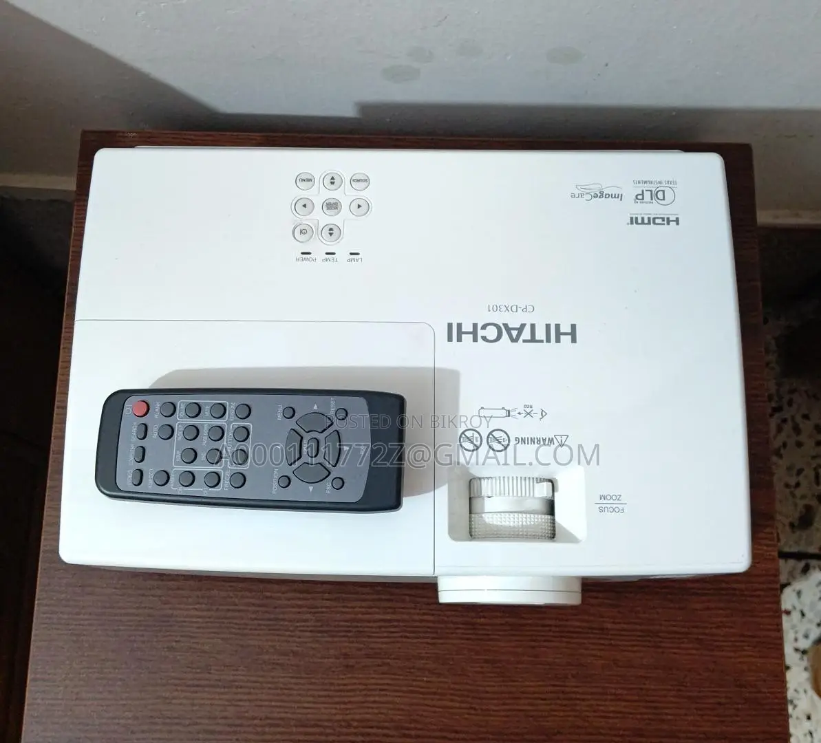 HITACHI CP-DX301 DLP PROJECTOR