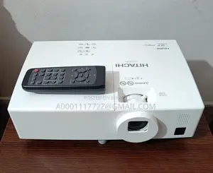 HITACHI CP-DX301 DLP PROJECTOR