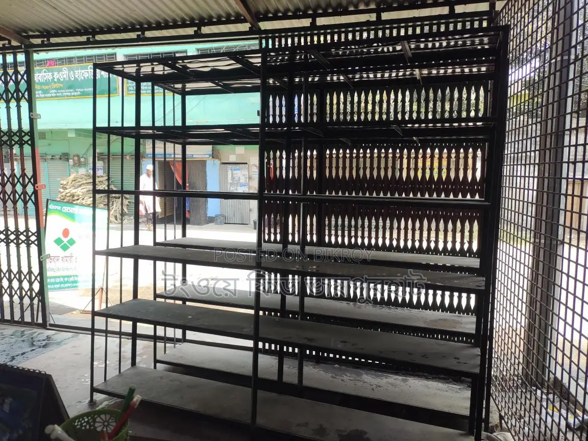 2 Iron Racks