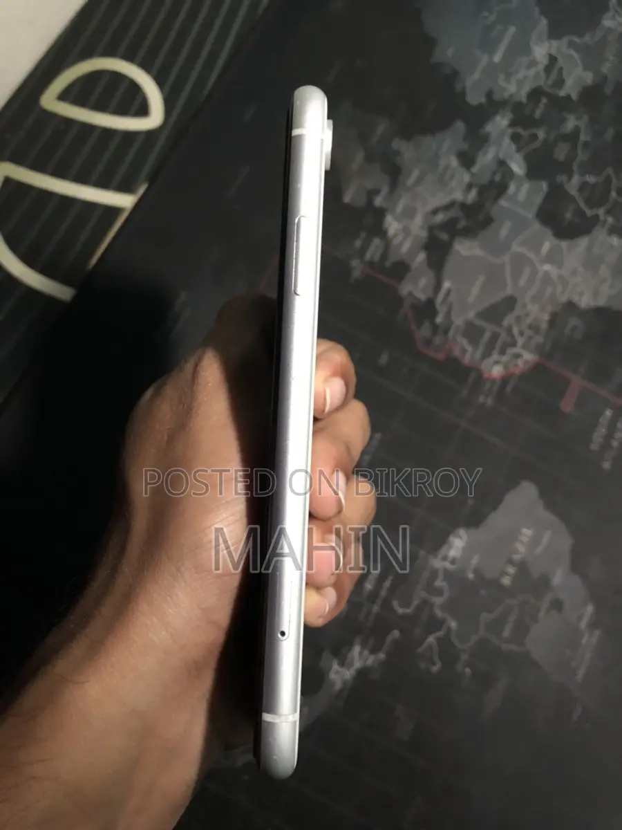 Apple iPhone XR (Used)