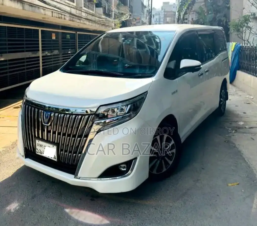 Toyota Esquire 1.8 FWD Hybrid (7 Seater) 2017 White