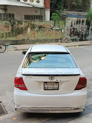 Toyota Axio 2011