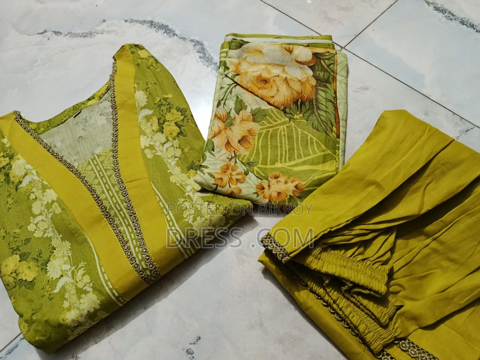 New Design Three-Piece Set